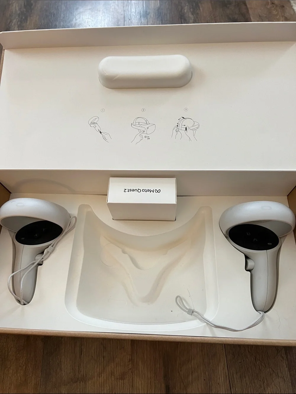 Meta Quest 2 Standalone VR Headset with White Controllers